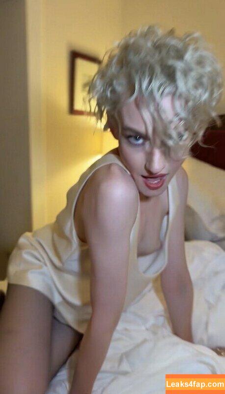 Julia Garner / juliagarner94 / juliagarnerofficial / ztyg_29 leaked photo photo #0181
