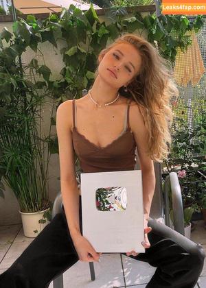 Julia Gisella photo #0001