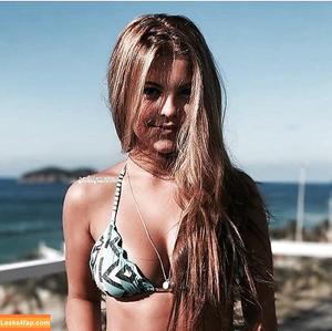 Julia Gomes photo #0012