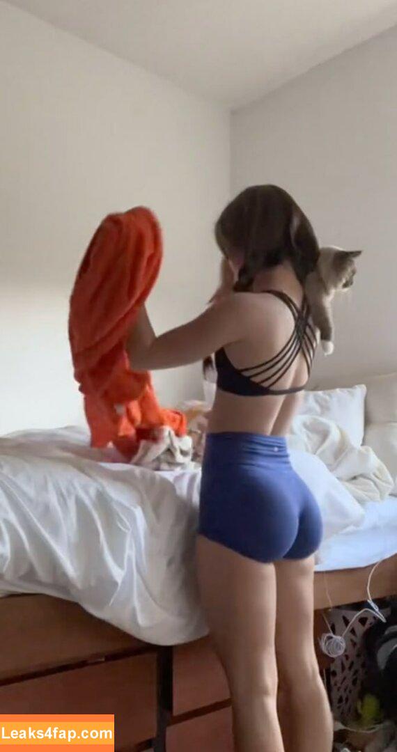 Julia & Katelyn Ernst / juliaernst leaked photo photo #0016