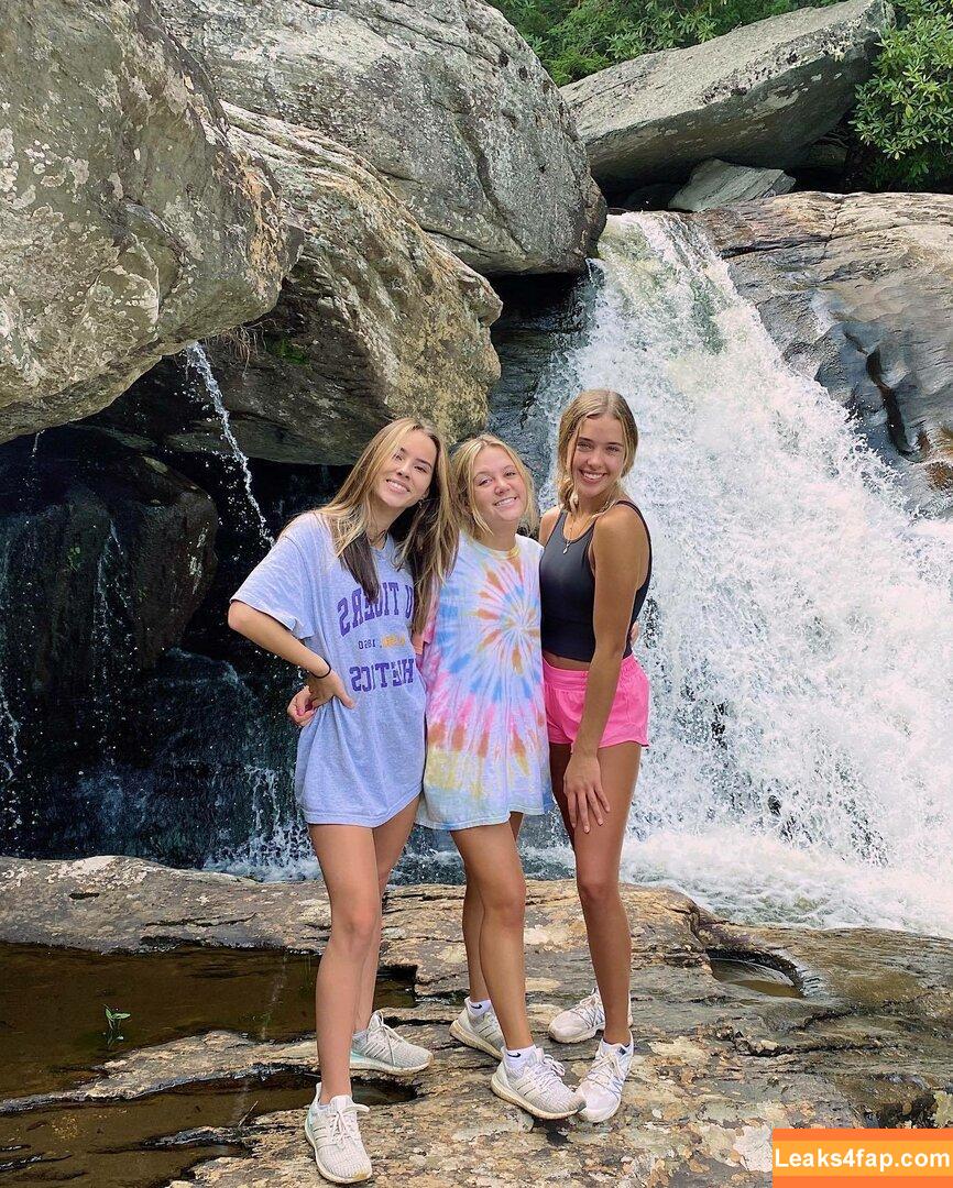Julia & Katelyn Ernst / juliaernst leaked photo photo #0052