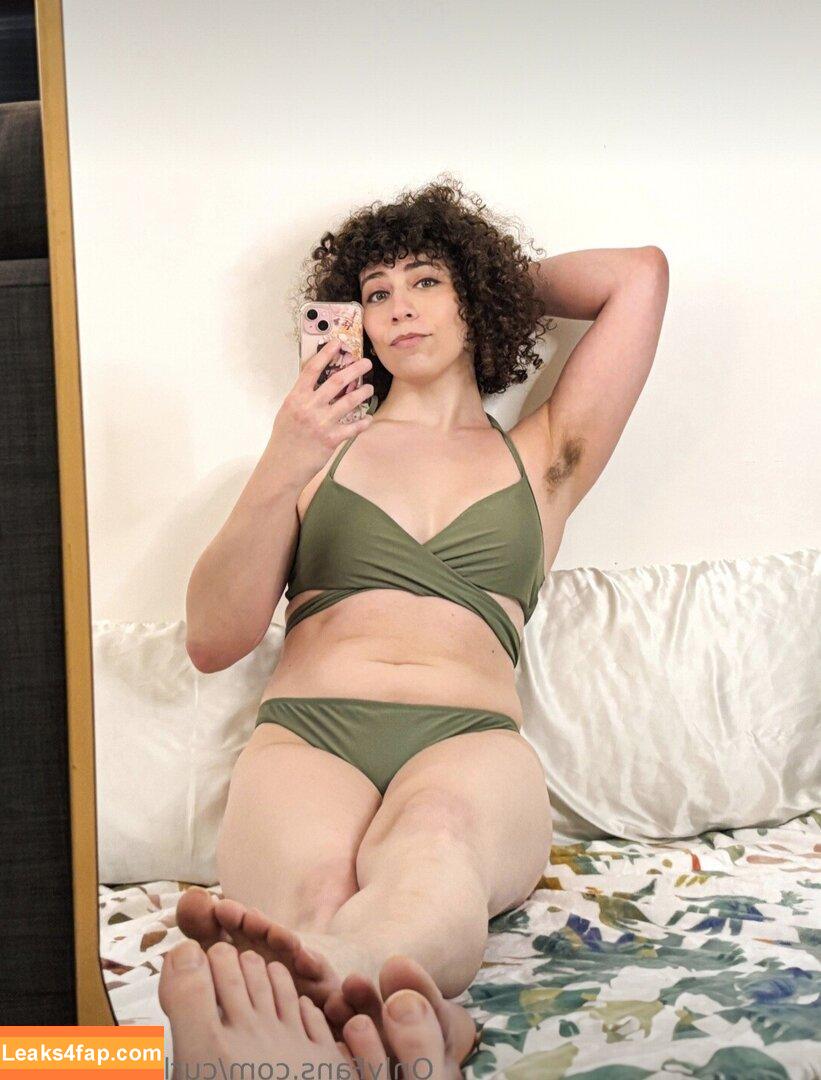 Julia Kaye / curlyfluffnstuff / iamjuliakaye leaked photo photo #0002