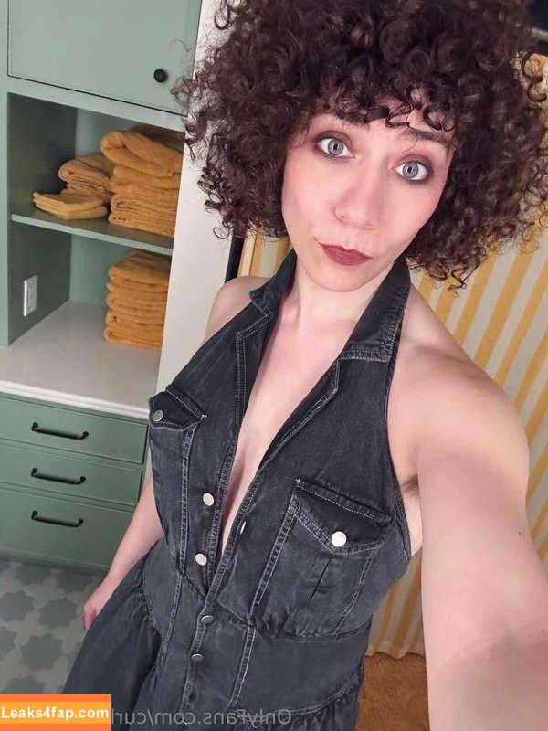 Julia Kaye / curlyfluffnstuff / iamjuliakaye leaked photo photo #0009