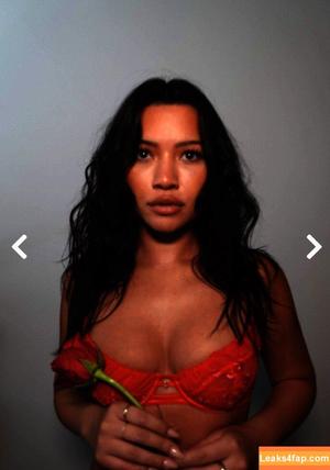 Julia Kelly photo #0015