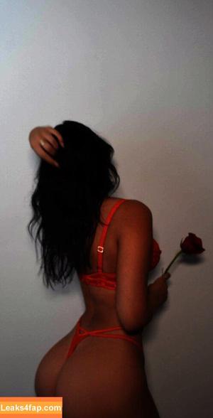 Julia Kelly photo #0026