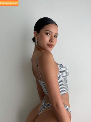 Julia Kelly photo #0035