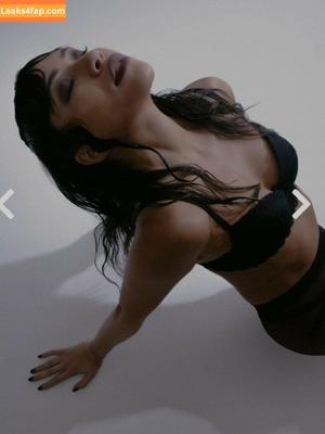 Julia Kelly photo #0064