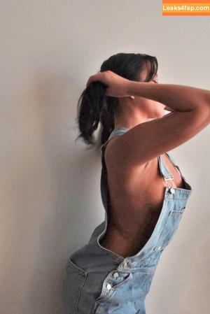 Julia Kelly photo #0083