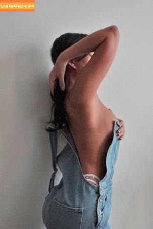 Julia Kelly photo #0084