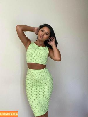 Julia Kelly photo #0108