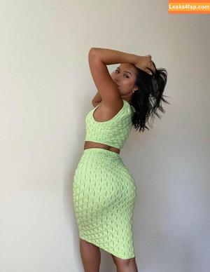 Julia Kelly photo #0111