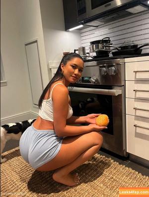 Julia Kelly photo #0144