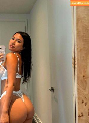 Julia Kelly photo #0152