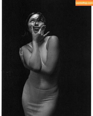 Julia Kelly photo #0252