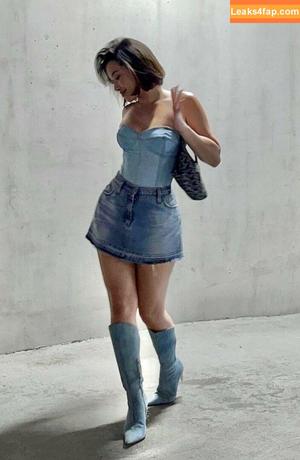 Julia Kelly photo #0267