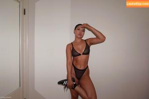 Julia Kelly photo #0455