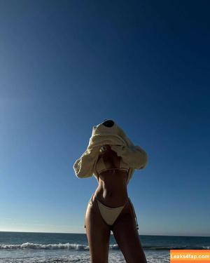 Julia Kelly photo #0492