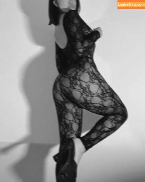 Julia Kelly photo #0498