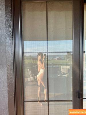 Julia Kelly photo #0578