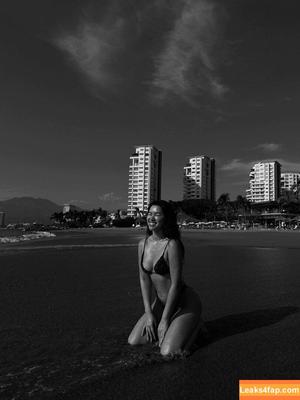 Julia Kelly photo #0582