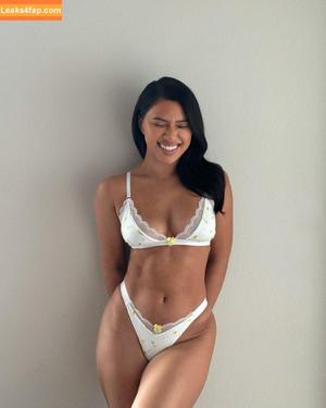 Julia Kelly photo #1188