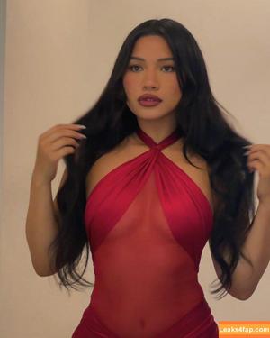 Julia Kelly photo #1220