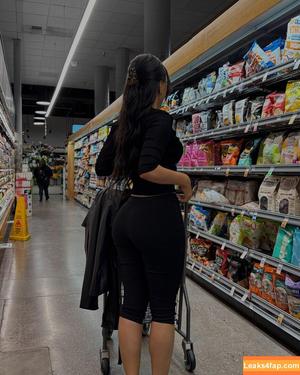 Julia Kelly photo #1249