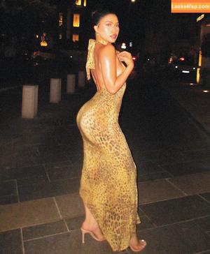 Julia Kelly photo #1473