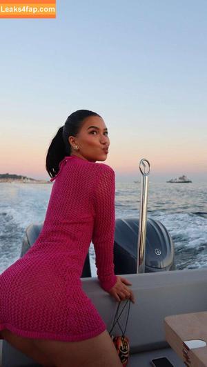 Julia Kelly фото #1484