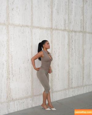 Julia Kelly photo #1507