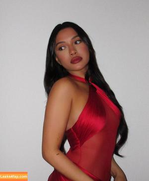 Julia Kelly photo #1563