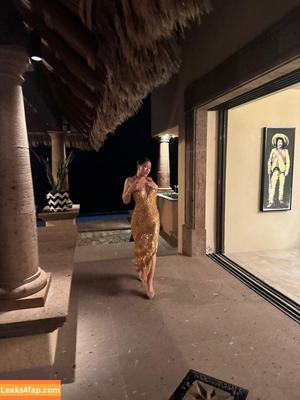 Julia Kelly фото #1577