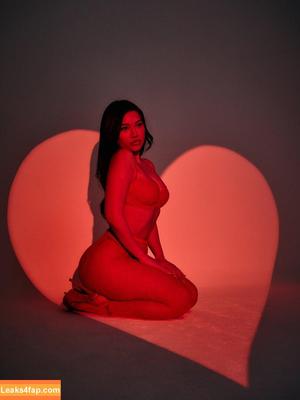 Julia Kelly фото #1606