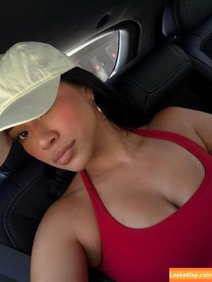 Julia Kelly photo #1668