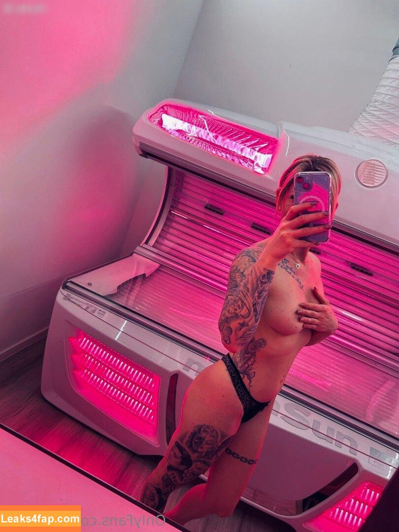 Julia Kern / mischiidc / mrs_july leaked photo photo #0089