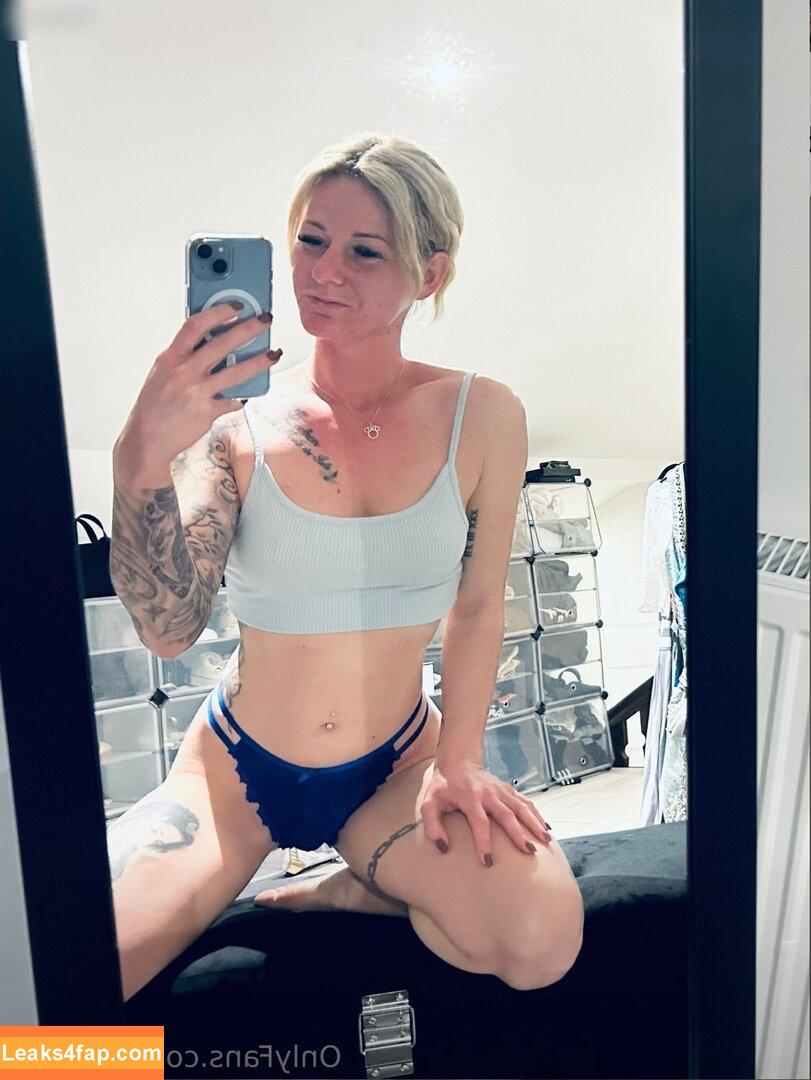 Julia Kern / mischiidc / mrs_july leaked photo photo #0111