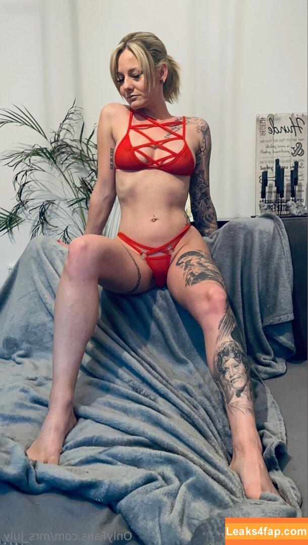 Julia Kern / mischiidc / mrs_july leaked photo photo #0118
