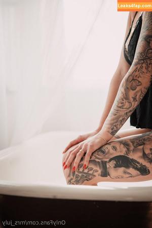 Julia Kern photo #0018