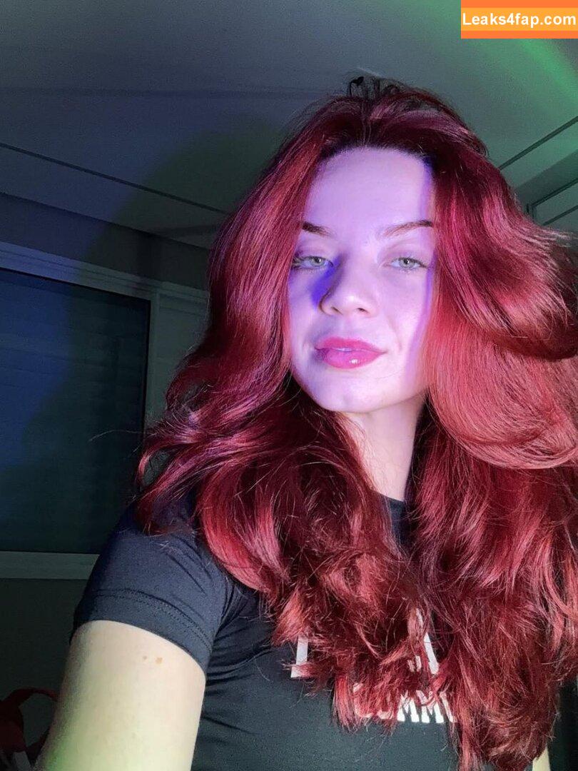 Julia Linhares / _julialinhares_ leaked photo photo #0126