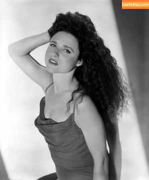 Julia Louis-Dreyfus photo #0119