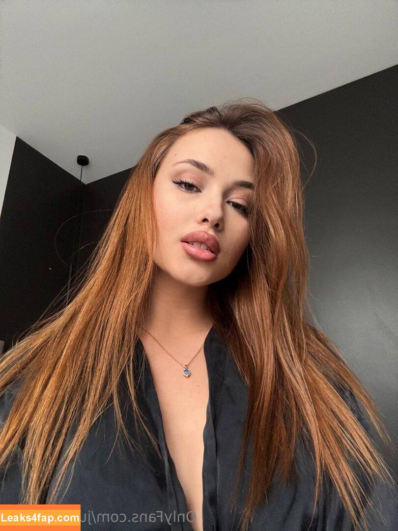 julia_love69 / lyonlovejulia leaked photo photo #0054