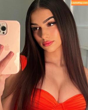 Julia Merekoulias photo #0017