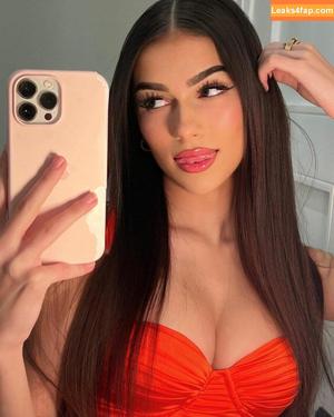 Julia Merekoulias photo #0019