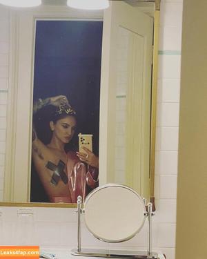 Julia Michaels photo #0005