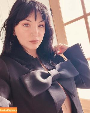 Julia Michaels photo #0011