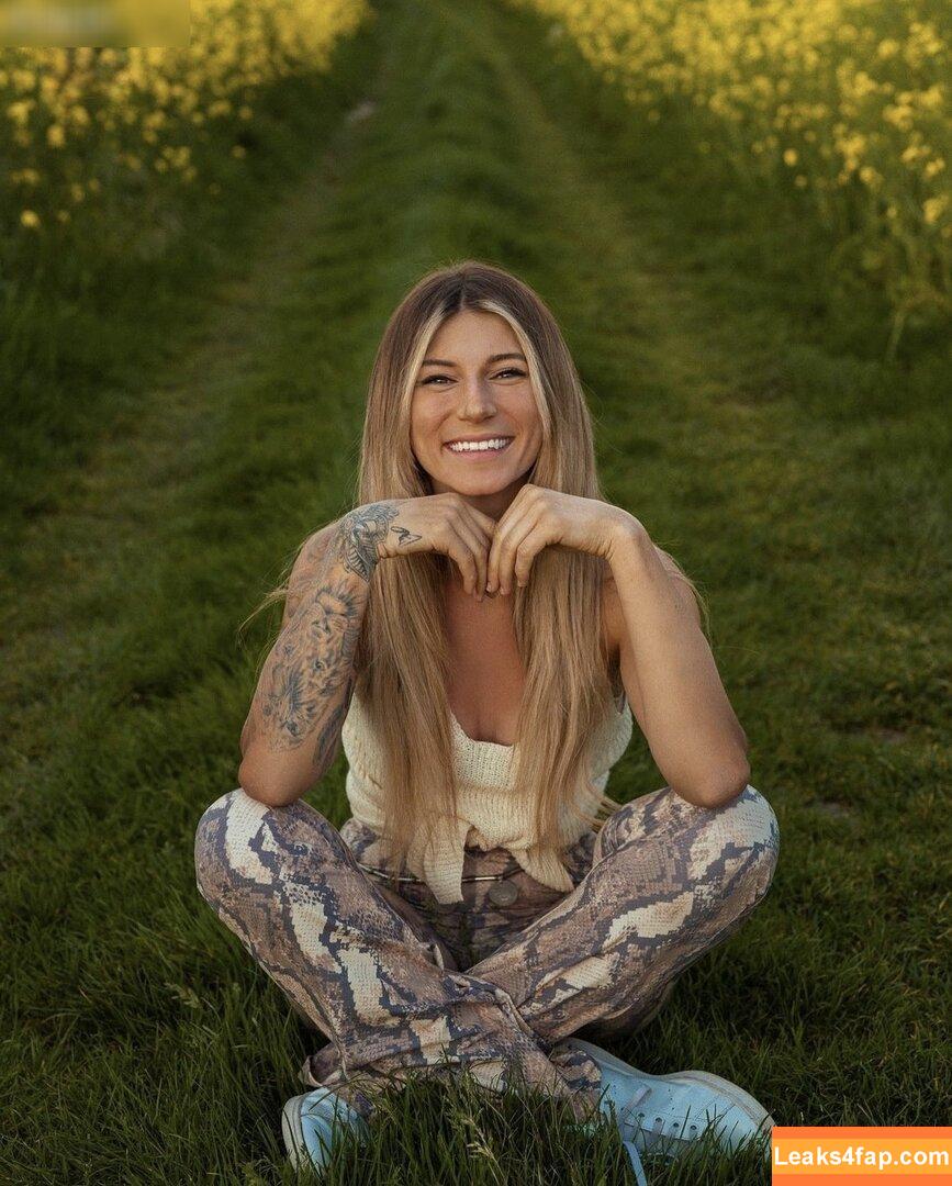 Julia Schäfer /  leaked photo photo #0005