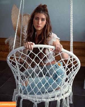 Julia Schäfer photo #0018