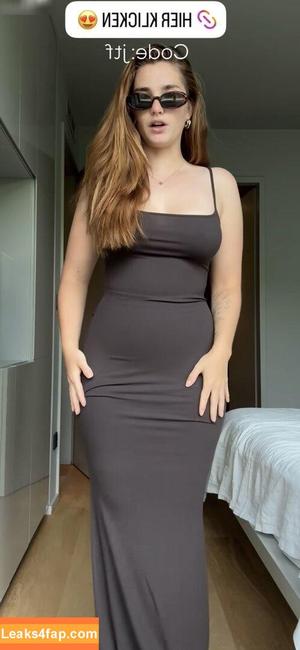 Julia Schulze photo #0411