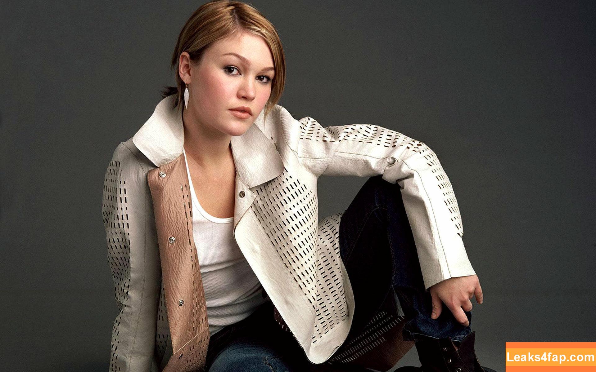 Julia Stiles / missjuliastiles leaked photo photo #0029