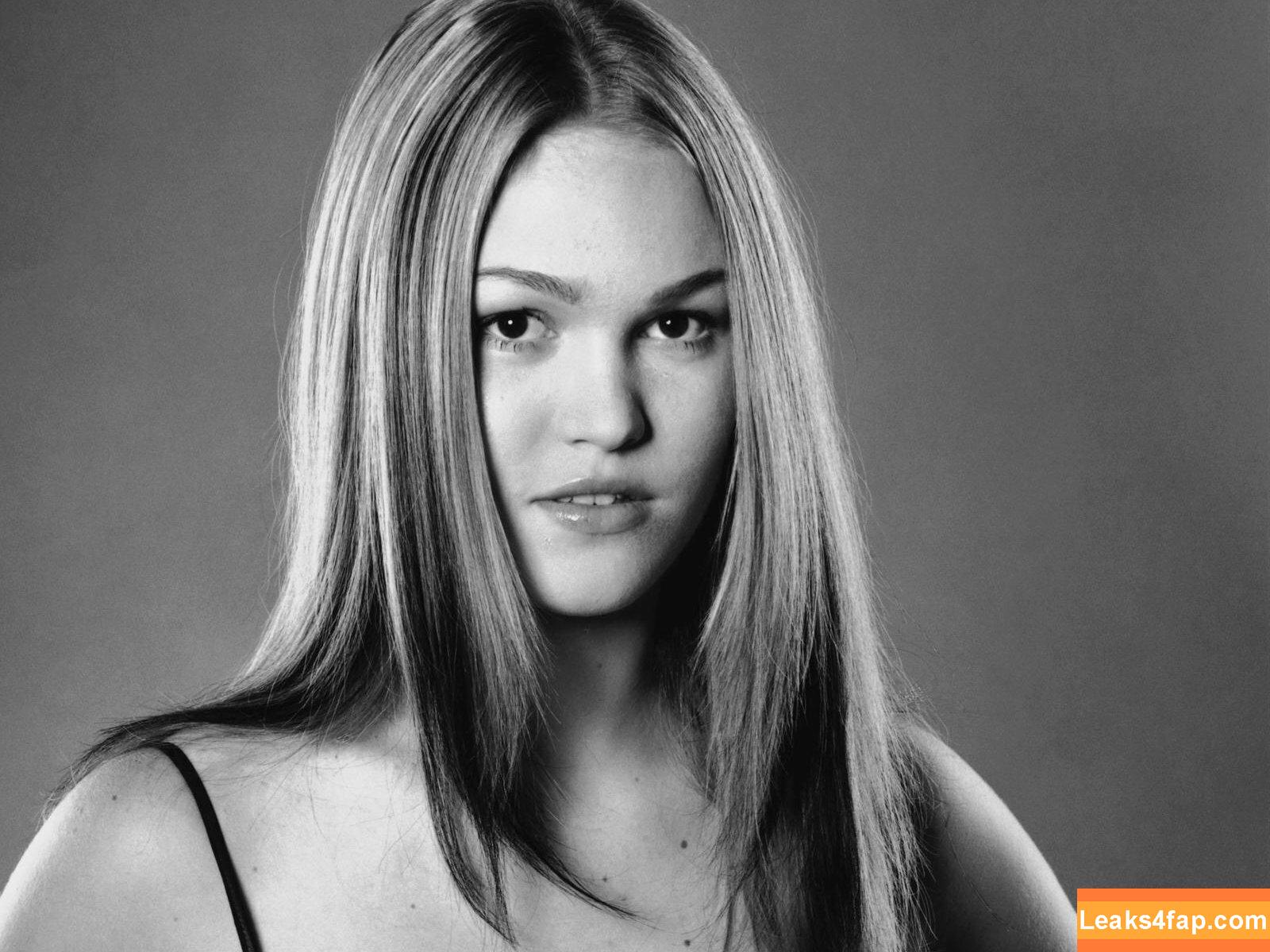 Julia Stiles / missjuliastiles leaked photo photo #0042